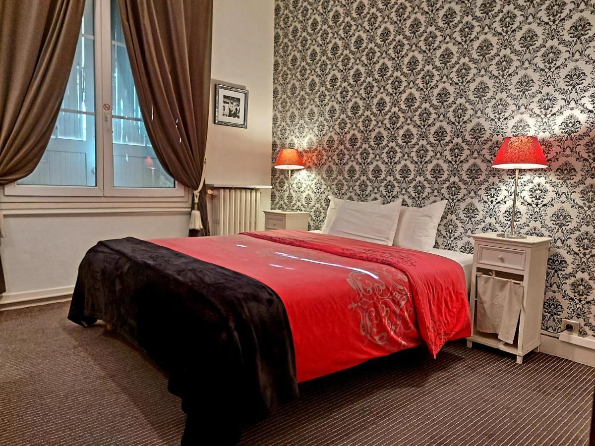 טור Hotel Mondial מראה חיצוני תמונה